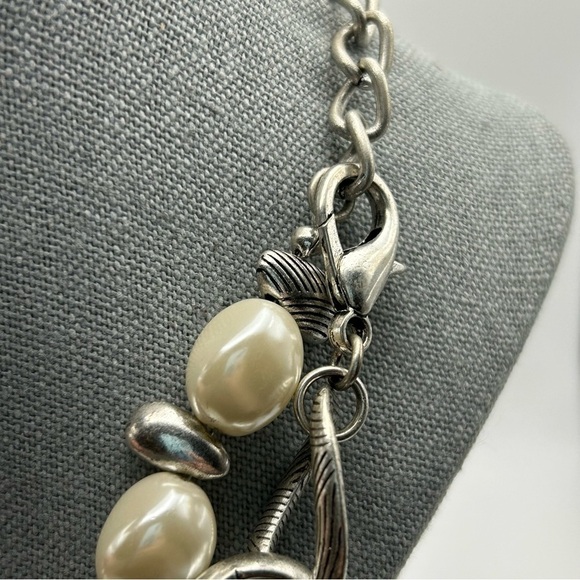 Juice Couture Chunky Silver Tone Double Chain Faux Pearl Adjustable Necklace 20" - Picture 5 of 7